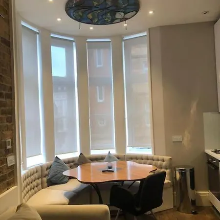 Elegant 2-Bedroom Flat Next To British Museum London Exterior photo